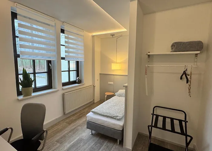 Landgasthof & Waldeck * Treuen