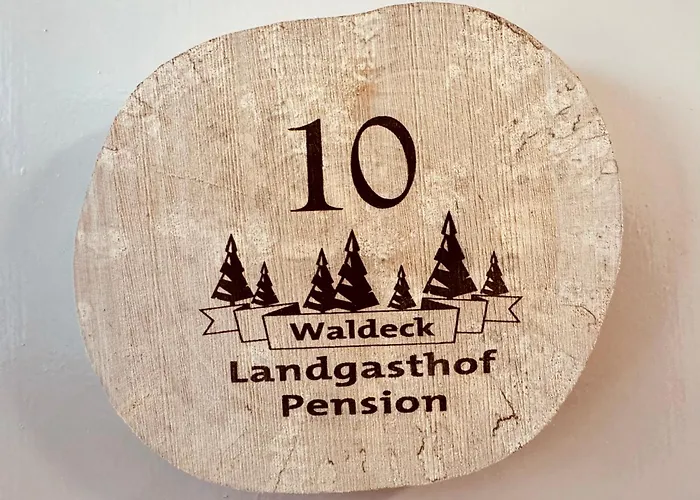 Landgasthof & Waldeck * Treuen